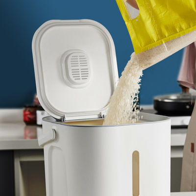 Customizable Logo Food Grade PP Plastic Rice Storage Container with Spoon 5-10kg Load