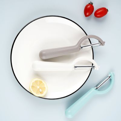 Good Grip Swivel Blade Vegetable Peelers for Perfectly Peeled Fruits Vegetables 38g