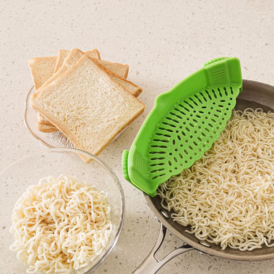 Clip On Strainer for Pots Pan Fits All Pots and Bowls Silicone Kitchen Strainer