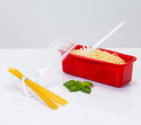 PP Material BPA Free Microwave Pasta Cooker with Portioning Tool Passed European Standard