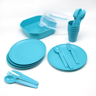 4 Person Portable Pigmented Outdoor Tableware Set Includes Knife Fork Spoon Plate
