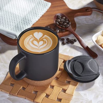 Large Coffee Mug with Handle Minimalist Style Insulated Cork Bottom Splash Proof Lid