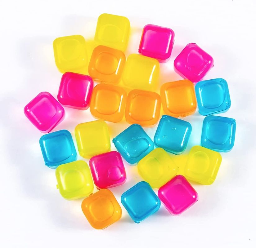 Colorful Refreezable Ice Cubes 310g Made of Food Grade Material BPA Free Plastic