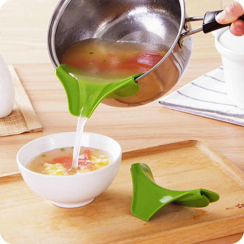 Kitchen Gadgets Silicone Anti-Spill Leak Pot with Round Mouth Edge Deflector 20g